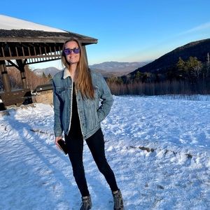 Meet your Posher, Natalie